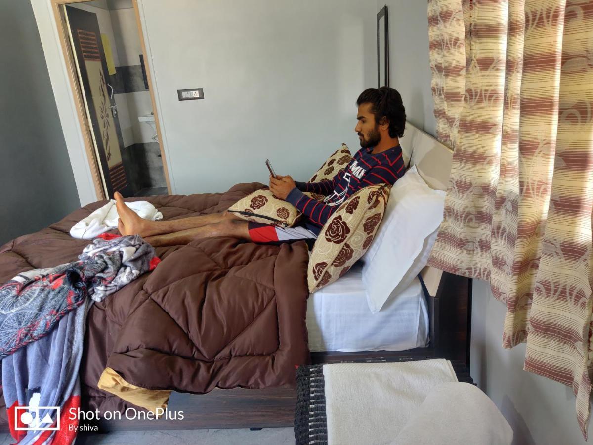 Lee Homestay Hampi Extérieur photo